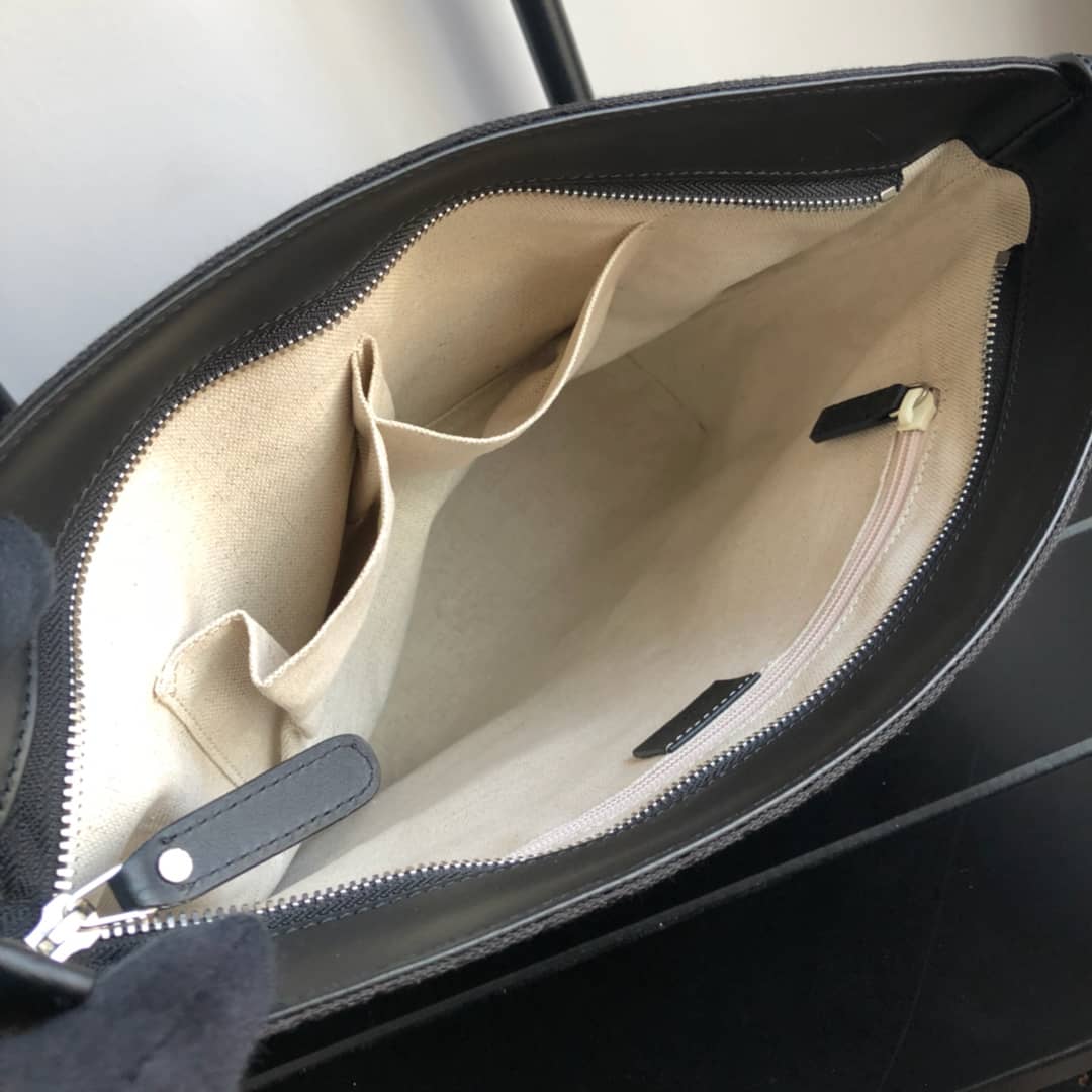 Gucci GG Canvas Shoulder Bag Replica Black 308930