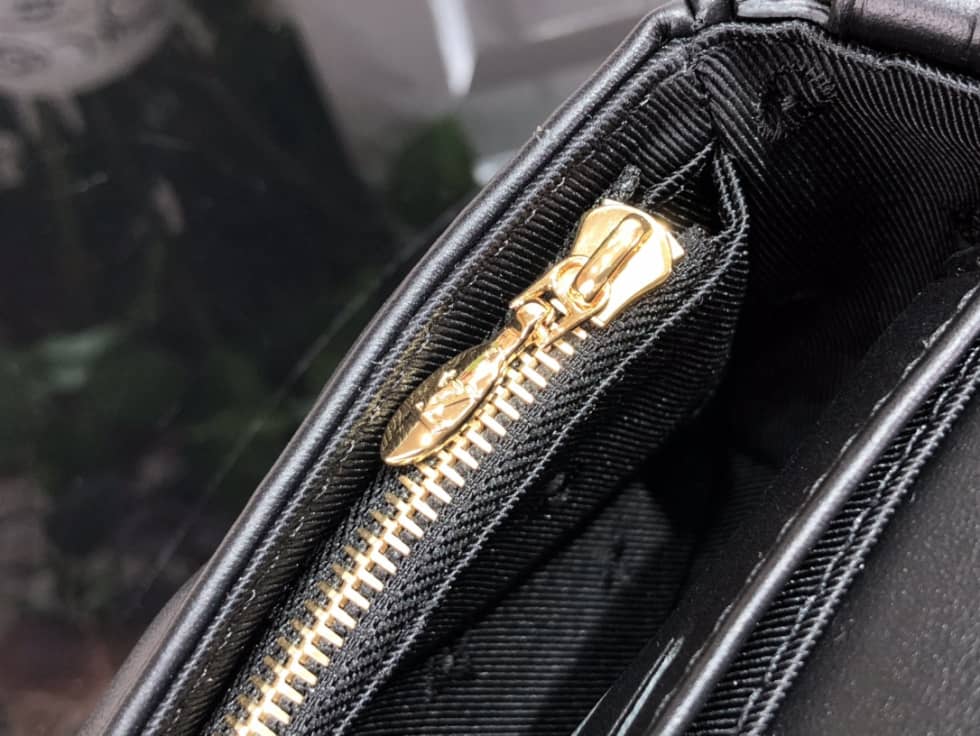 Louis Vuitton Wallet On Strap Bubblegram Black M81399 Replica