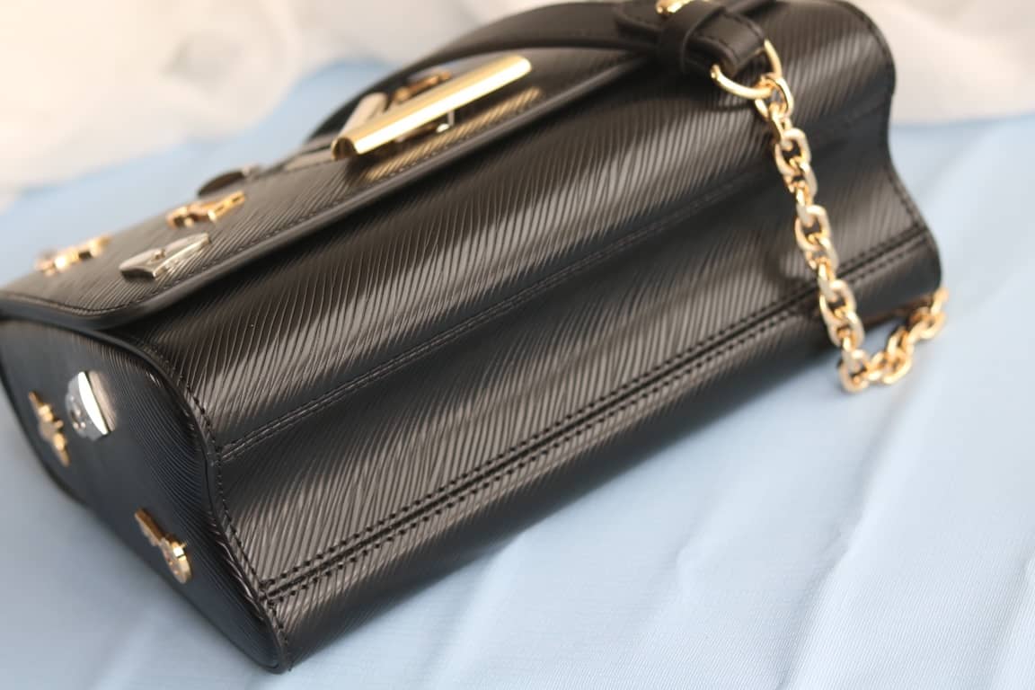 Louis Vuitton Twist Epi Handbag Replica