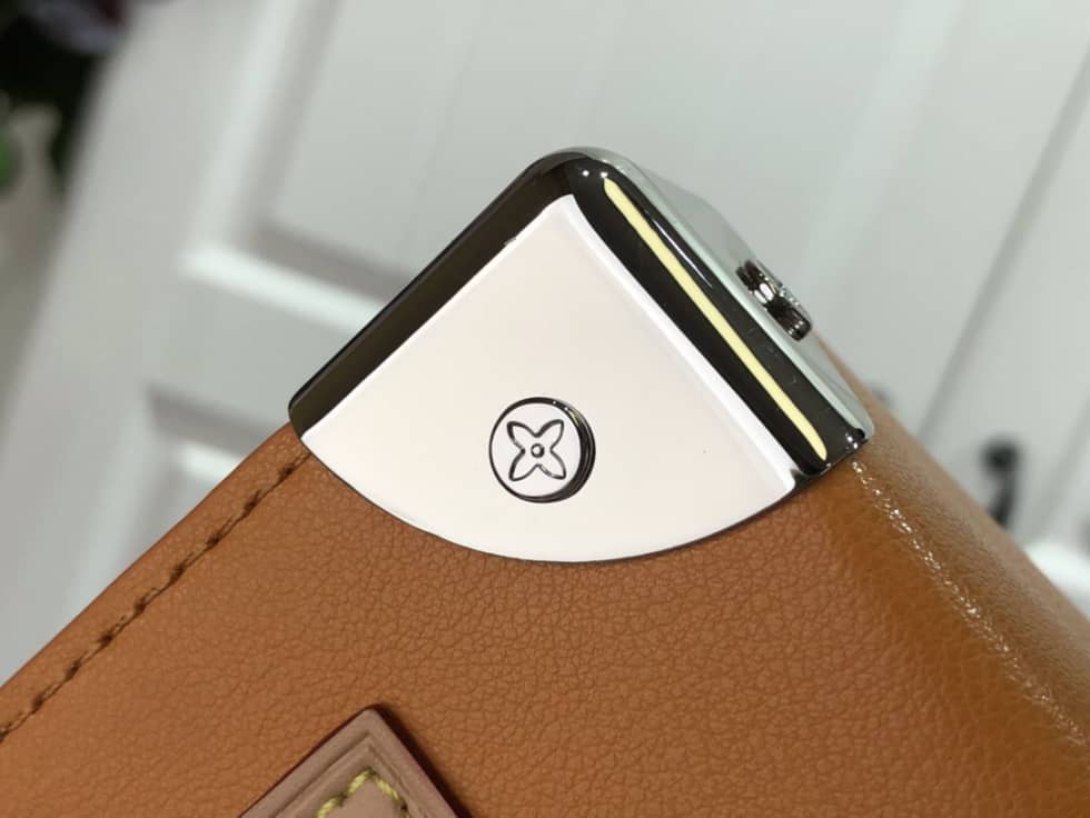 Louis Vuitton Vertical Box Trunk Saffron Yellow M59666 Replica Shoulder Bag