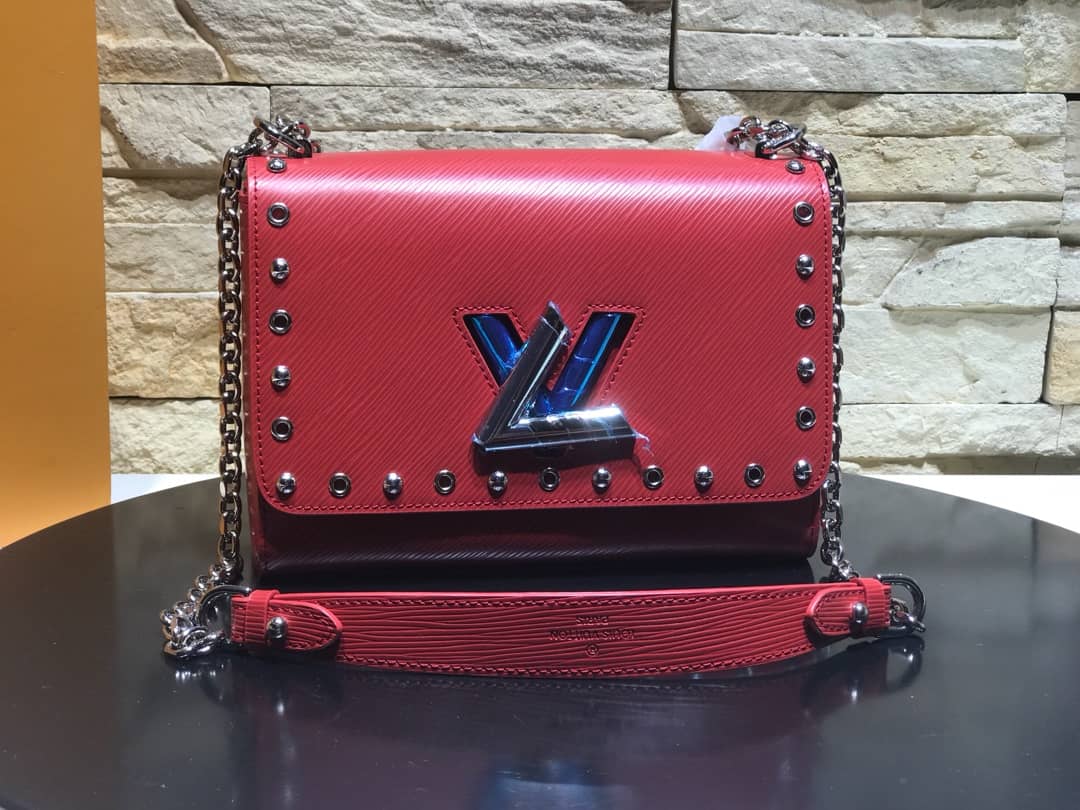 Louis Vuitton AAA Replica Twist MM Chain Shoulder Bag