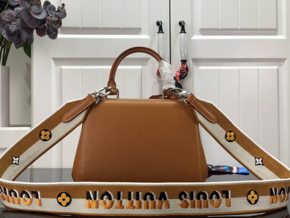 Louis Vuitton Cluny Mini Epi Leather M58928 Replica Shoulder Bag