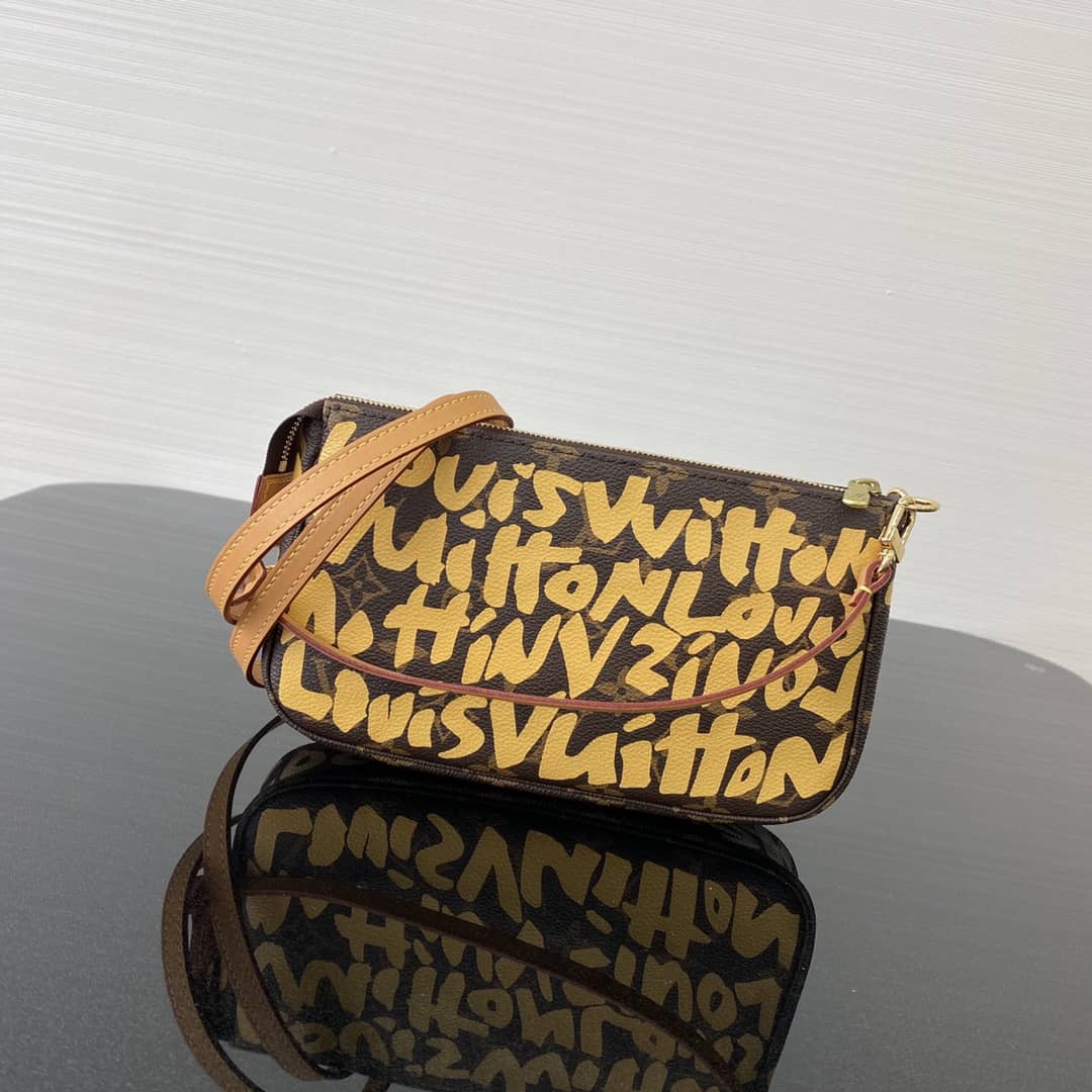 Louis Vuitton Pochette Dupe 2001 Pochette Accessories Graffiti Monogram Bag M51980