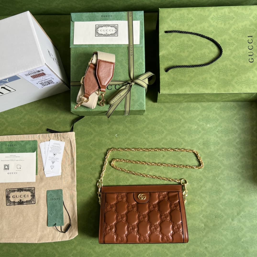 Gucci GG Matelassé Leather 702200 Replica Shoulder Bag