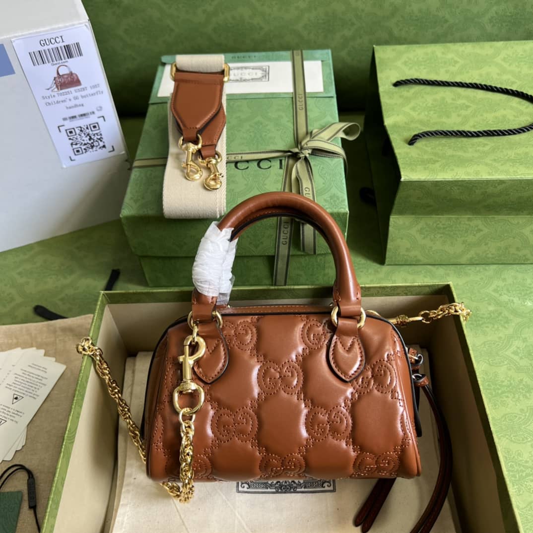 Gucci GG Matelassé Leather Top Handle Shoulder Bag 702251 Replica