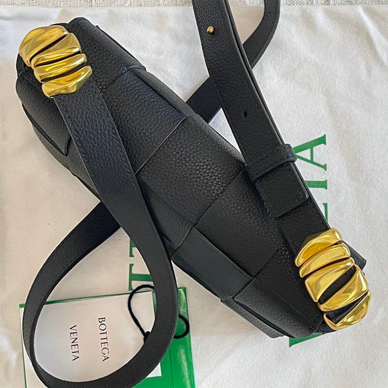 Bottega Veneta Bag Dupe 2108SF0181