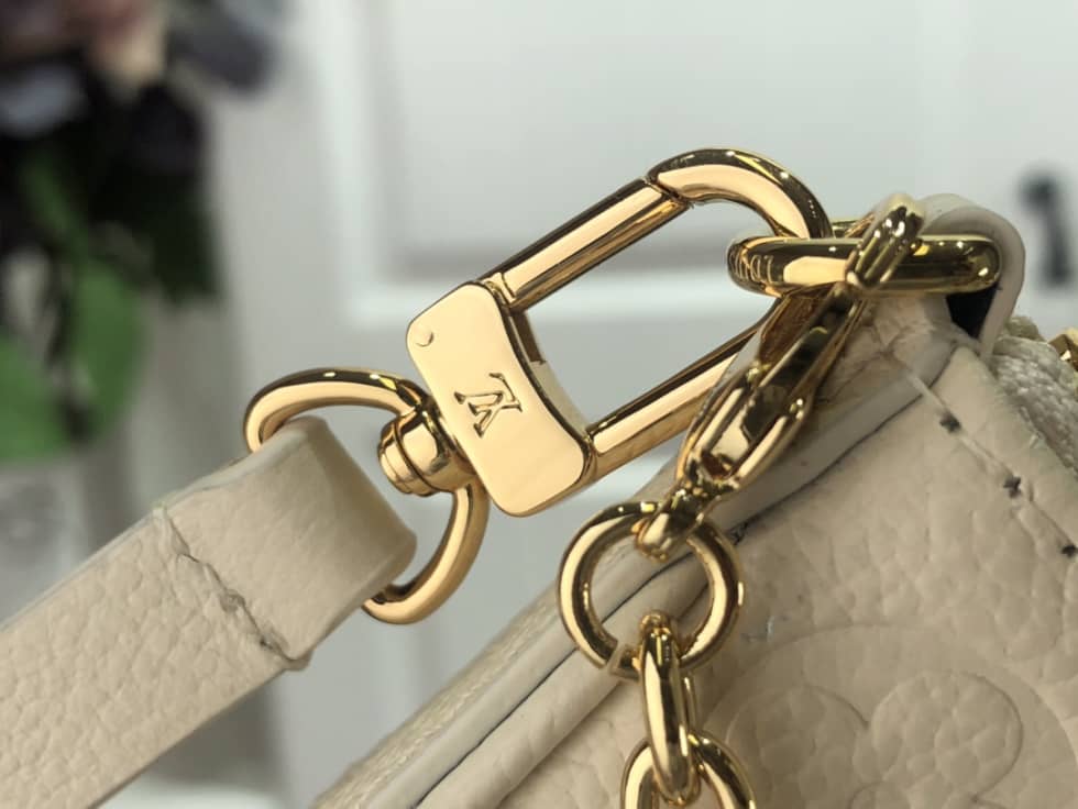 Louis Vuitton Easy Pouch On Strap Creme White Empreinte M81066 Replica