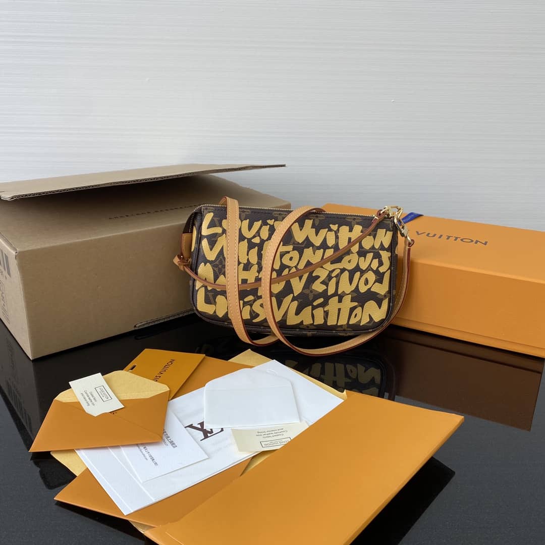 Louis Vuitton Pochette Dupe 2001 Pochette Accessories Graffiti Monogram Bag M51980