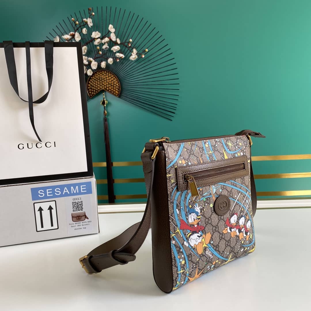 Gucci x Disney Donald Duck Messenger Bag Replica 645054