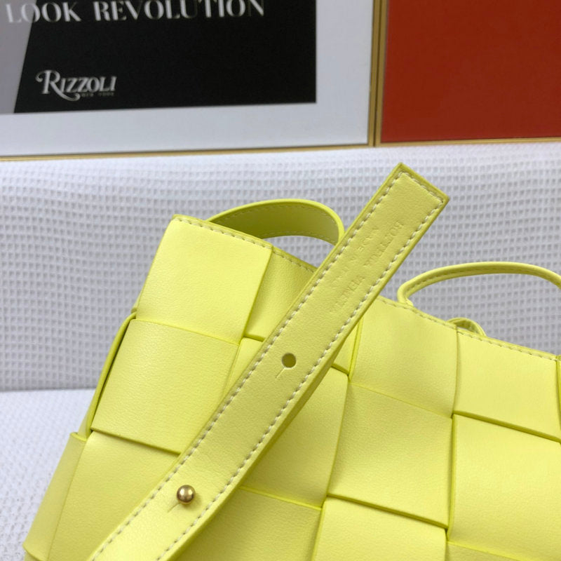 Bottega Veneta Dupe Bag 2108SF0147