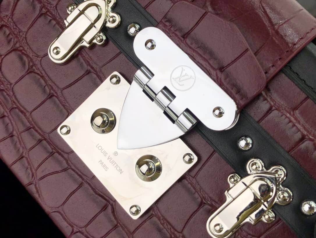 Louis Vuitton Petite Malle Brilliant Alligator Leather Replica Handbag Red N93817