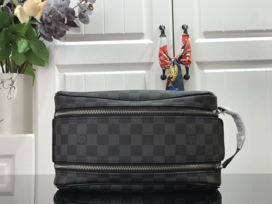 Louis Vuitton King Size Toiletry Bag Replica Black M47528