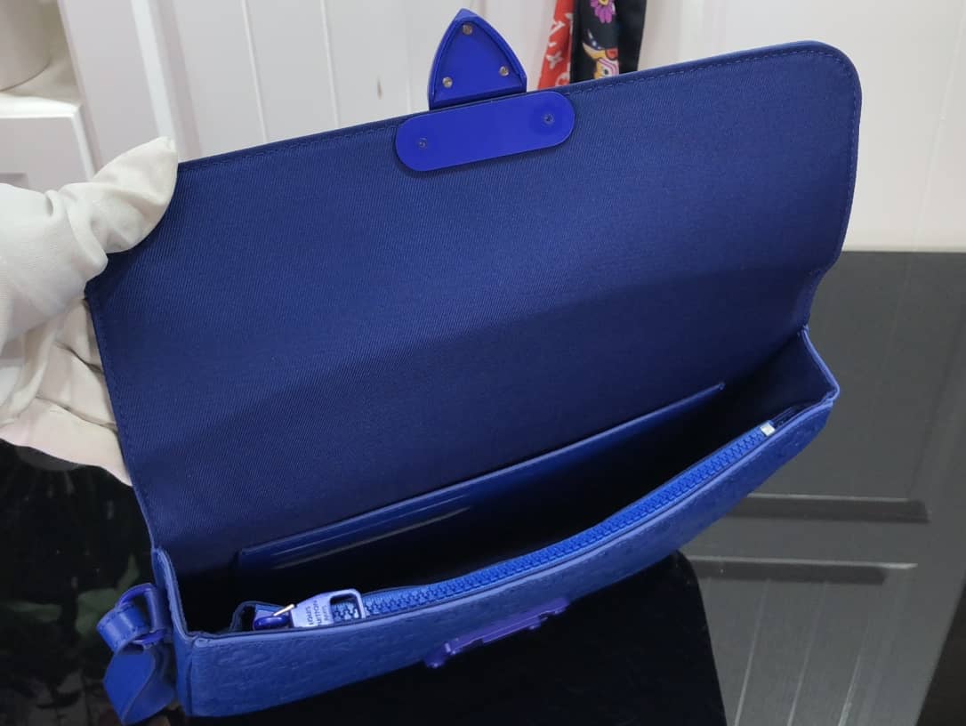 Louis Vuitton S Lock A4 Monogram Taurillon Cowhide Leather Pouch Replica Blue M80582