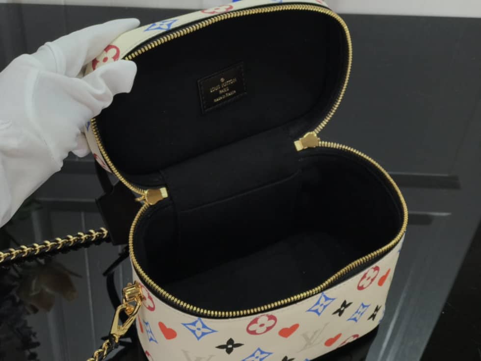 Louis Vuitton Game On Vanity PM M57482 Replica