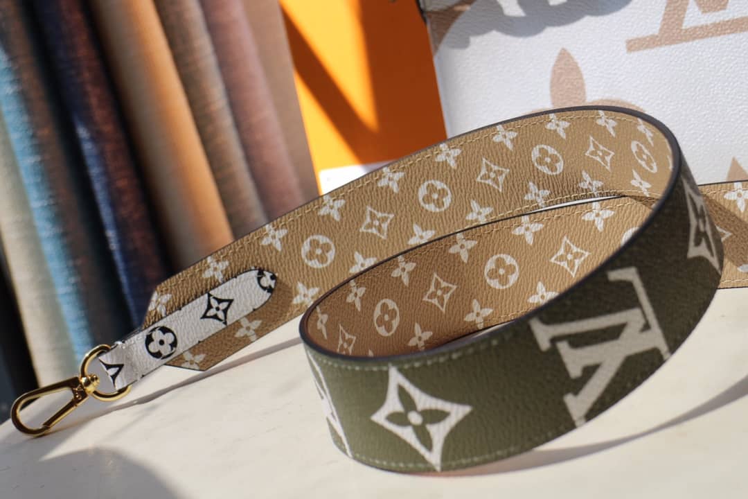 Louis Vuitton Monogram Giant Toilet Pouch Crossbody Bag Replica Green M67692