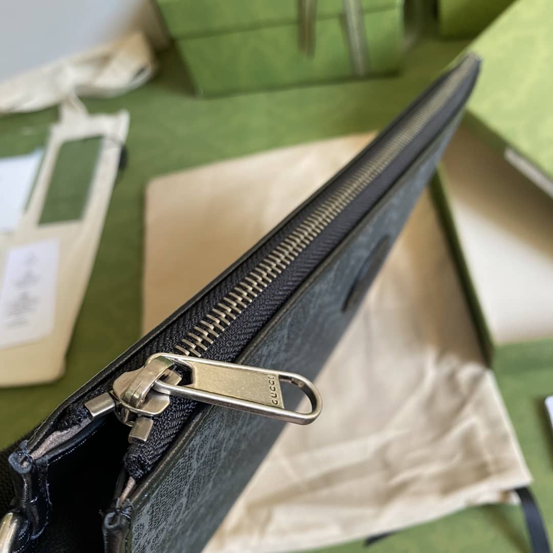 Gucci GG Supreme Pouch Replica 672953