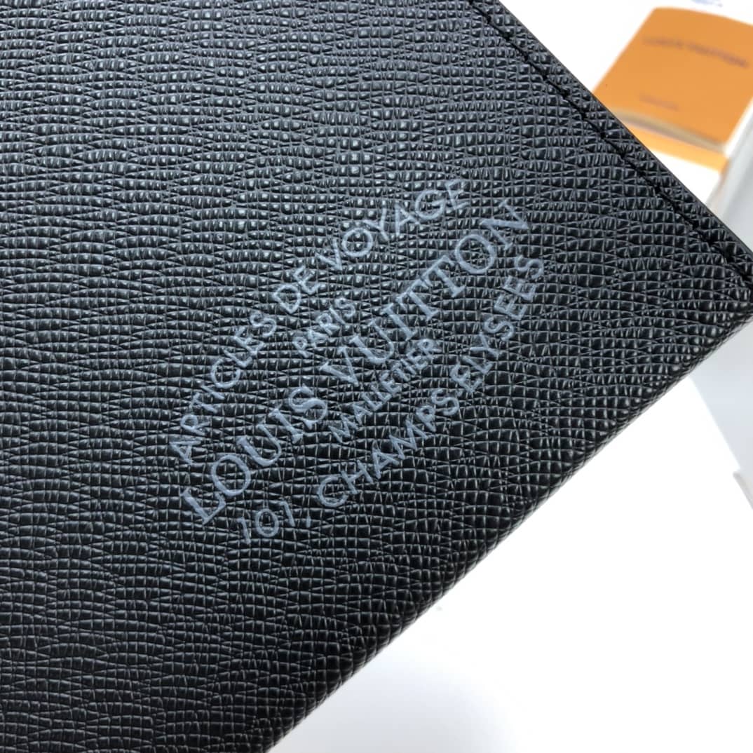 Louis Vuitton Pochette Voyage MM Replica Clutch Black M30395