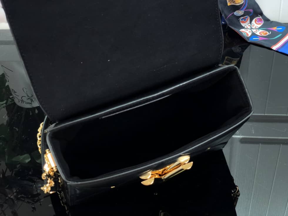 Louis Vuitton Twist MM Leather M59029 Replica Crossbody Bag