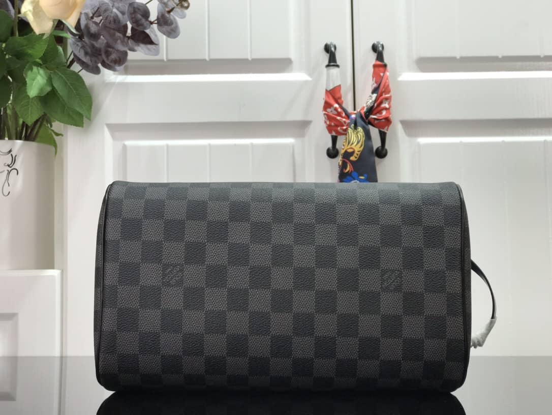 Louis Vuitton King Size Toiletry Bag Replica Black M47528