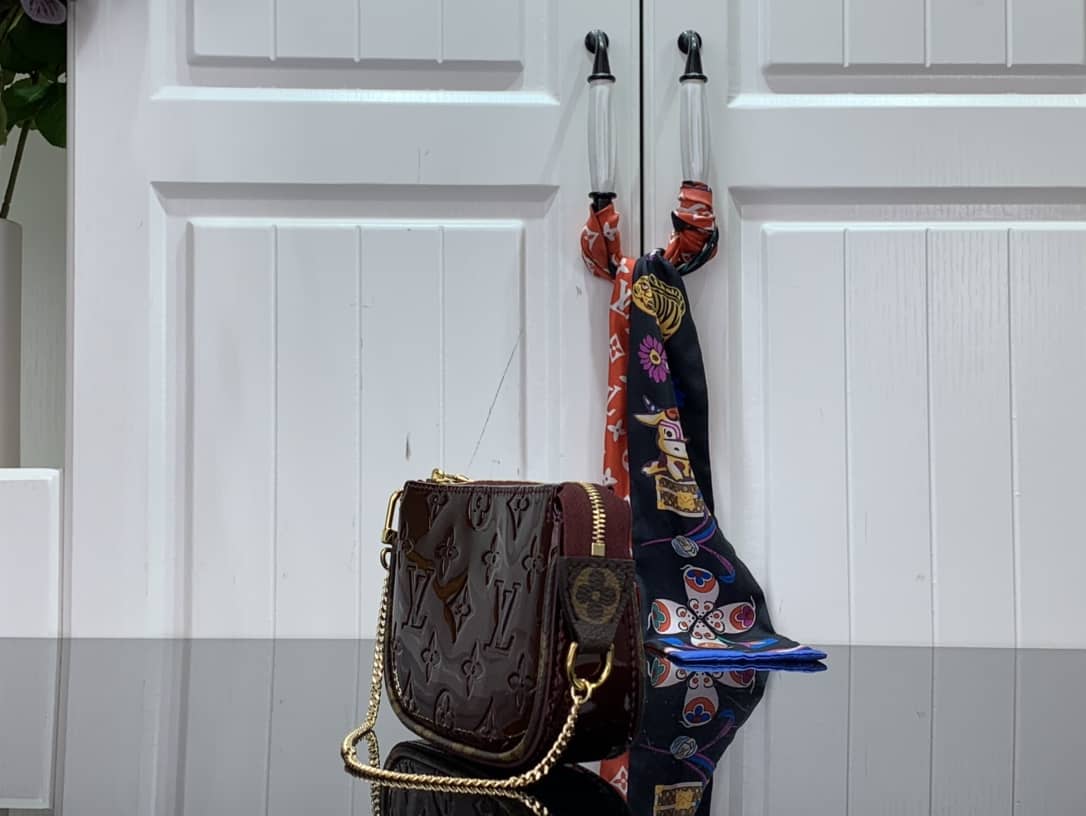 Louis Vuitton Pochette Dupe Monogram Vernis  Accessories  Pouch Purple M58009