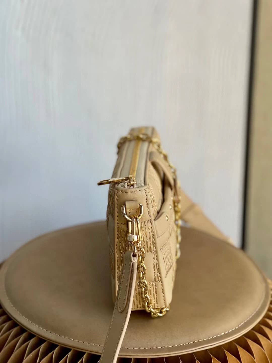 Louis Vuitton Pochette Troca Beige M59048 Replica Crossbody Bag