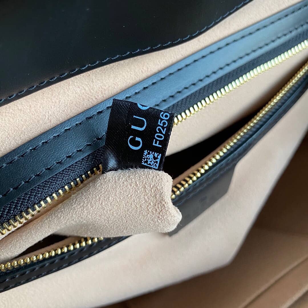 Gucci Padlock Medium GG Supreme Shoulder Bag Replica Gray Black 479197