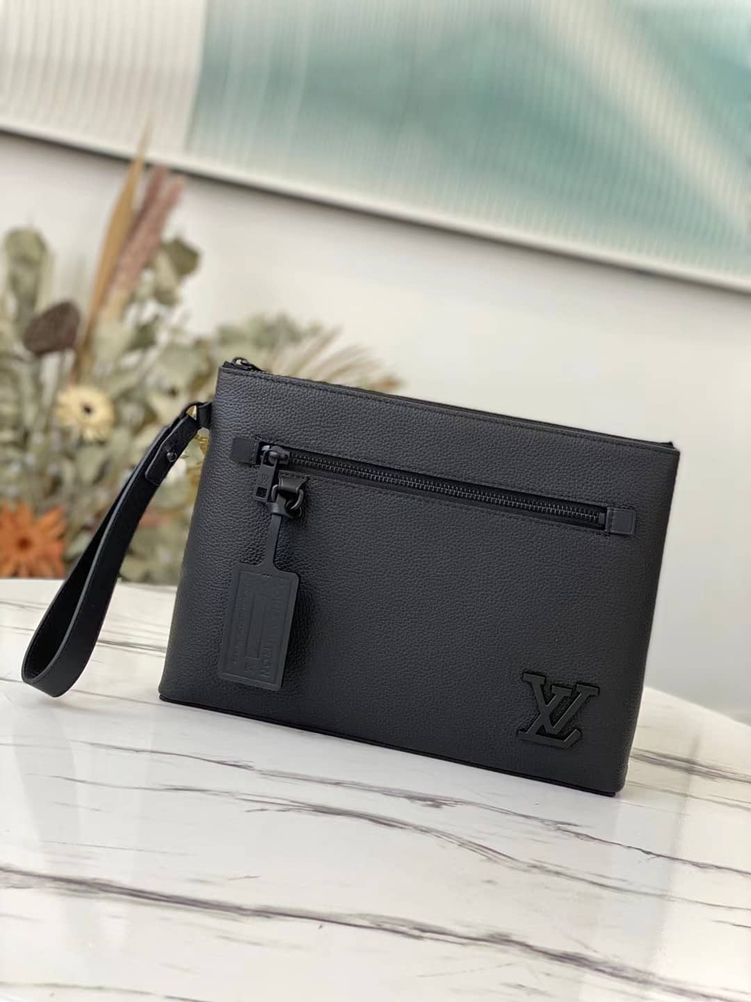 Louis Vuitton Aerogram IPad Pouch Grained Calf Leather Replica M69837