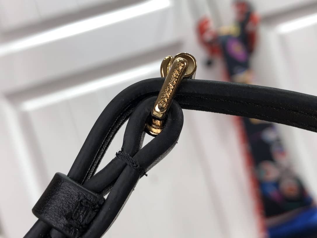 Louis Vuitton Petite Malle Brilliant Alligator Leather Replica Handbag Brown N93817