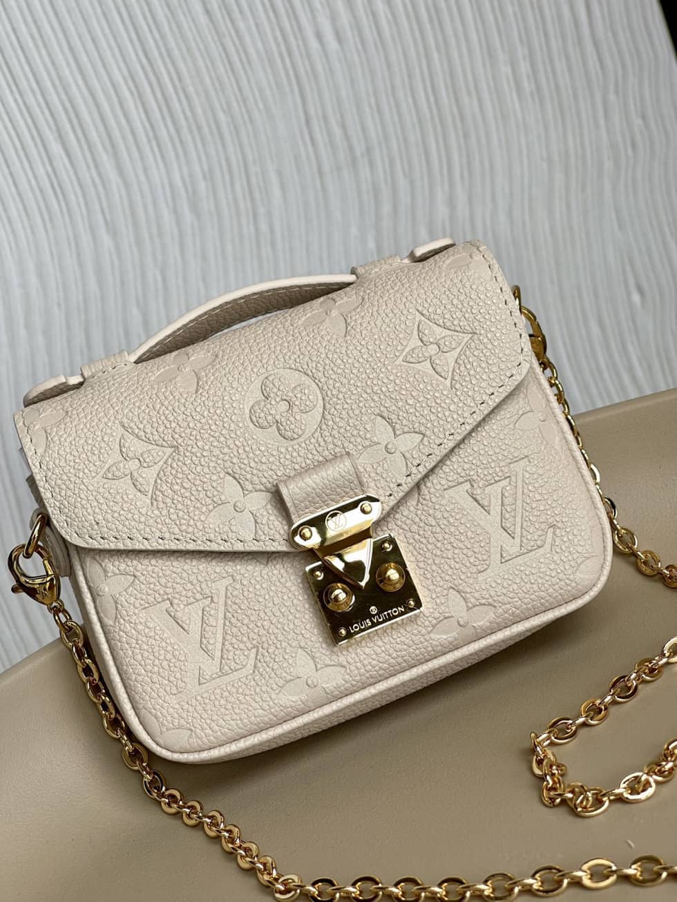 Louis Vuitton Micro Métis Chain Mini Pouch M81390 Replica Shoulder Bag