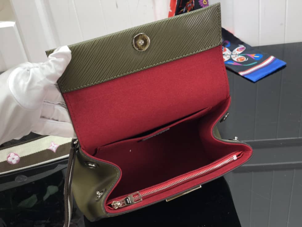 Louis Vuitton Cluny Mini Epi Leather M58928 Replica Shoulder Bag