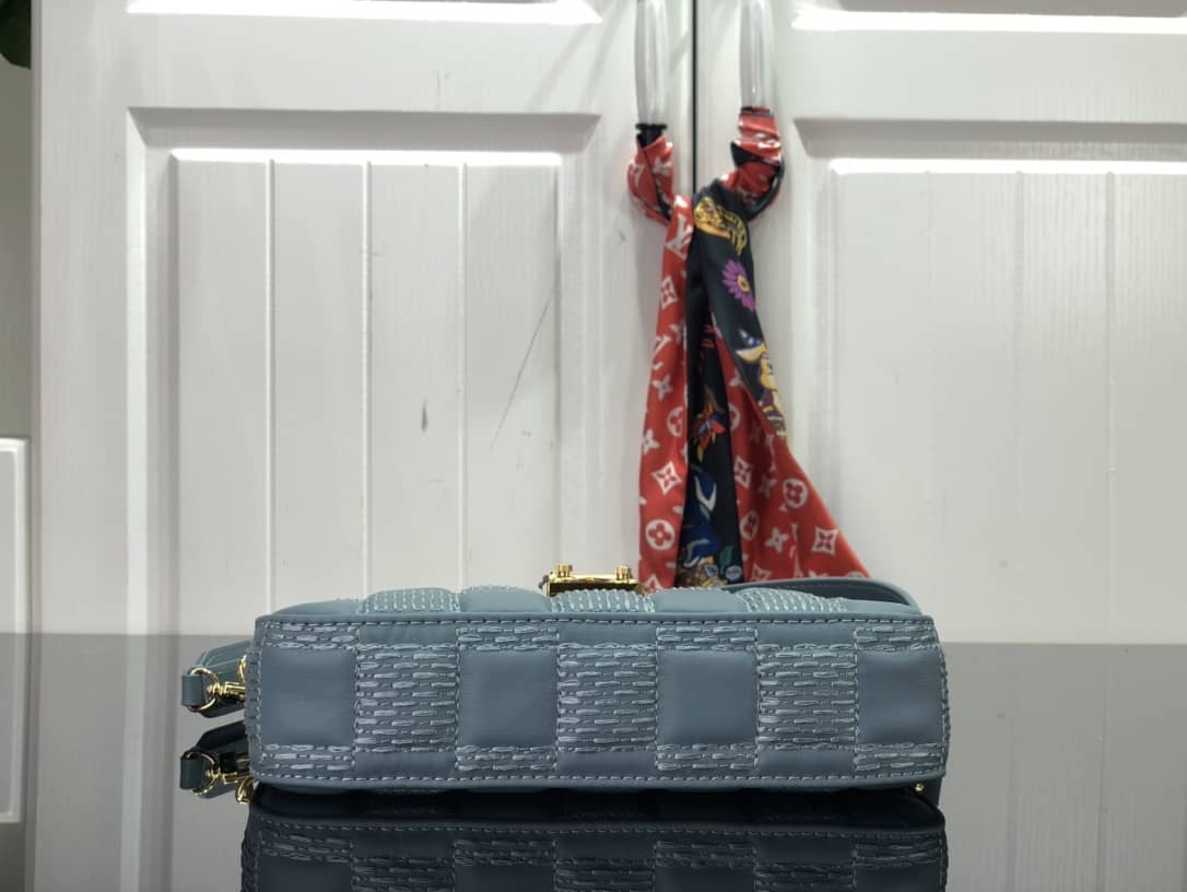 Louis Vuitton Pochette Troca Replica Shoulder Bag Blue M59046