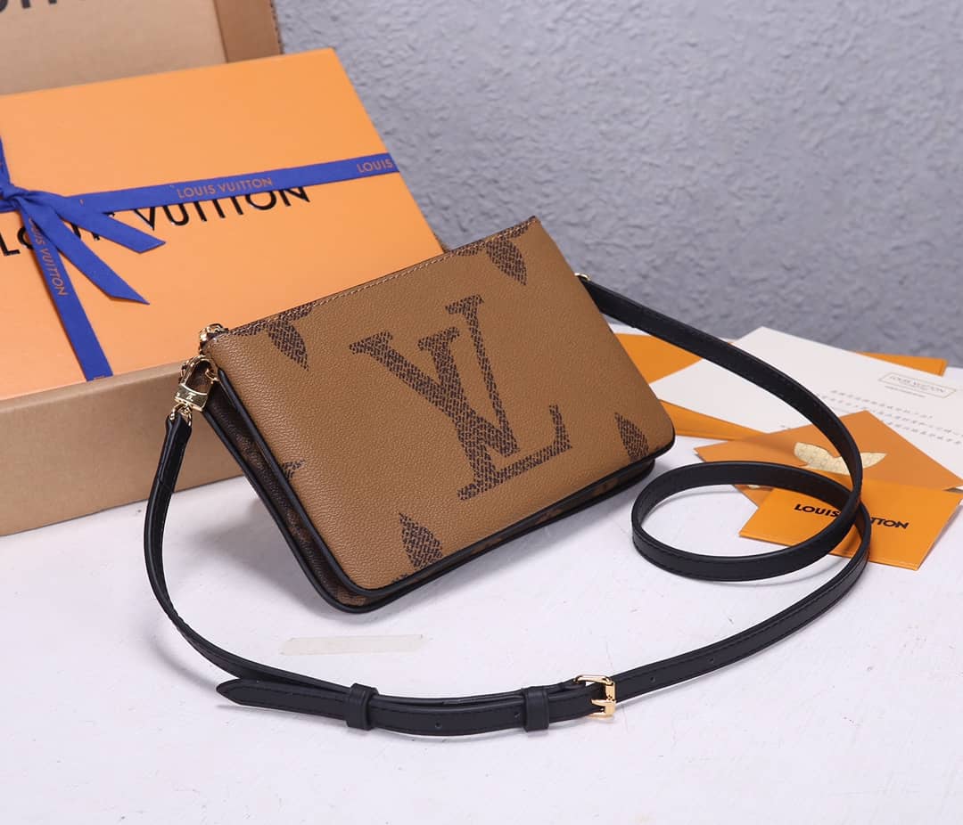 Louis Vuitton Pochette Double Zip Monogram Replica Bag M69203