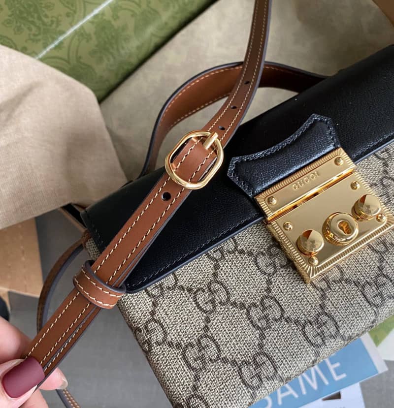Gucci GG Supreme Canvas Padlock Mini Shoulder Bag Replica Black 652683
