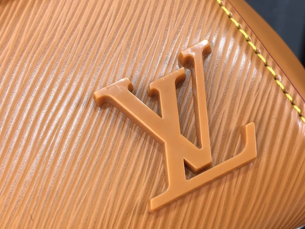 Louis Vuitton Cluny Mini Epi Leather M58928 Replica Shoulder Bag