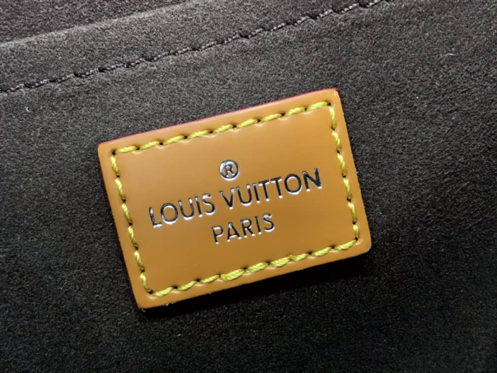 Louis Vuitton Cluny Mini Epi Leather M58928 Replica Shoulder Bag