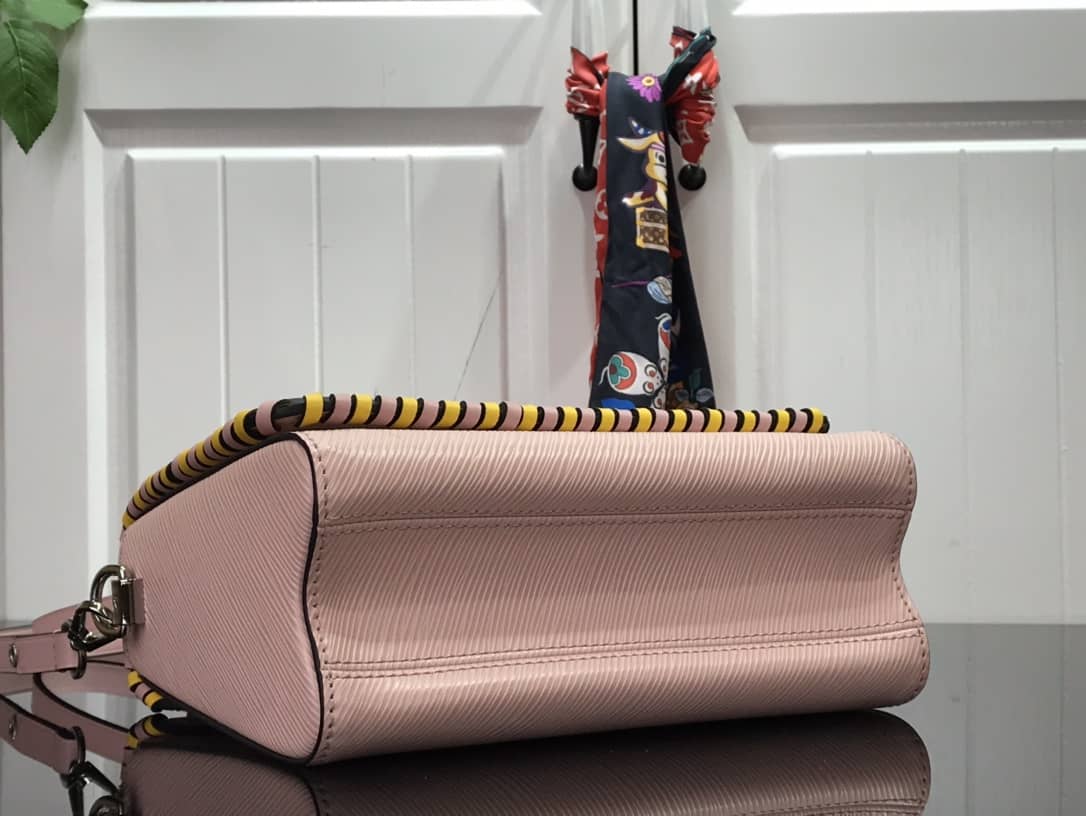 Copy AAA+ LV Replicas Crossbody Bag