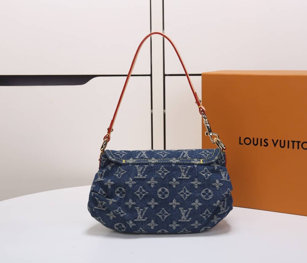 Louis Vuitton Denim Baggy Canvas Single Handle Replica Shoulder Bag M44470
