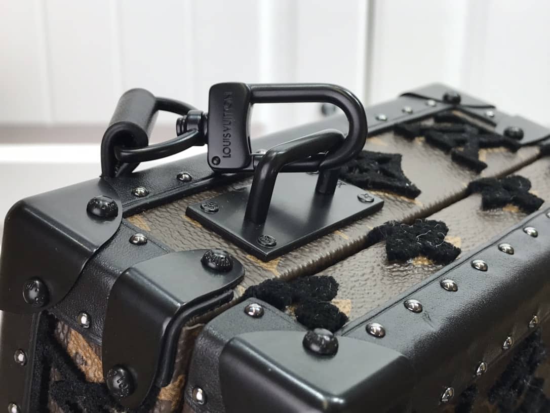 Louis Vuitton Monogram Replica Clutch Box M20233