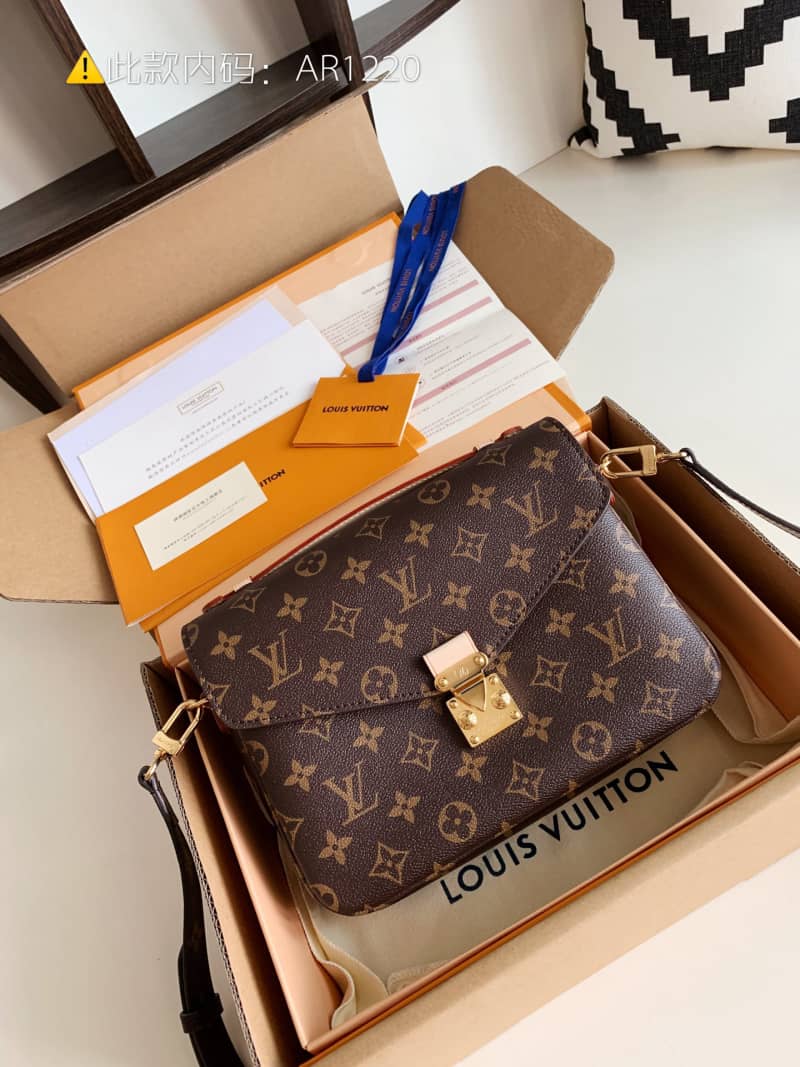 Louis Vuitton Monogram Pochette Metis Crossbody Bag Replica M44875