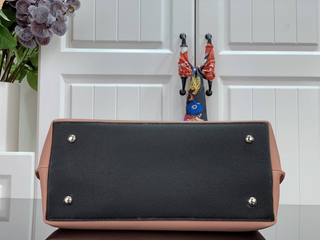 Louis Vuitton Lock Me Ever 2Way Bag Replica Pink M52787