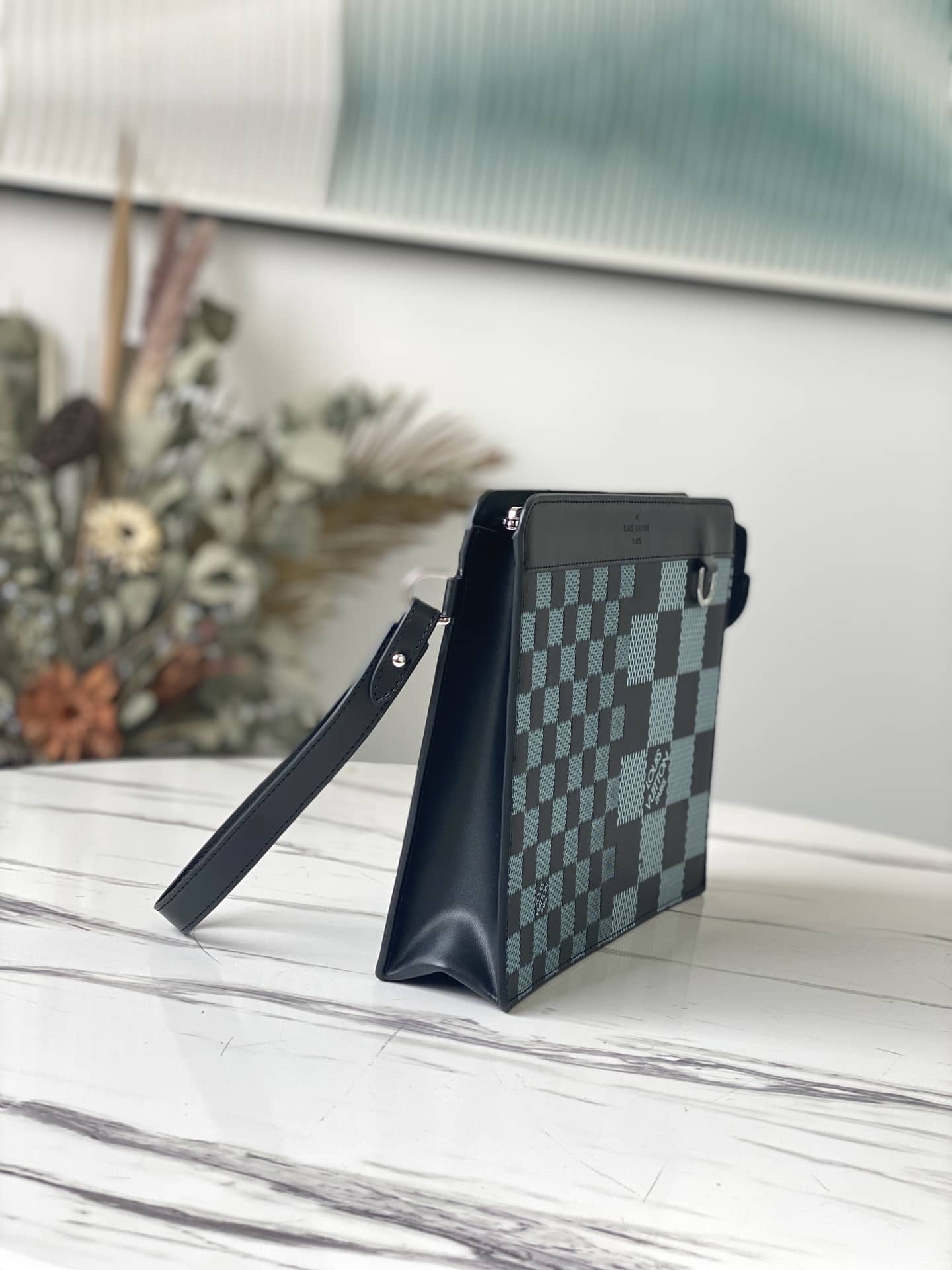 Louis Vuitton Damier Infini 3D Cowhide Leather Standing Pouch Replica Green N60449