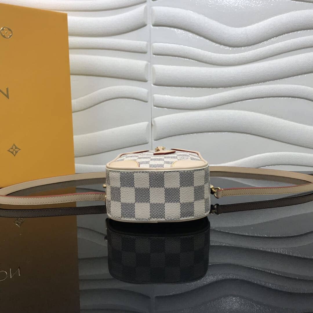 Louis Vuitton Neokapi Vertical Pouch Replica Beige N60360