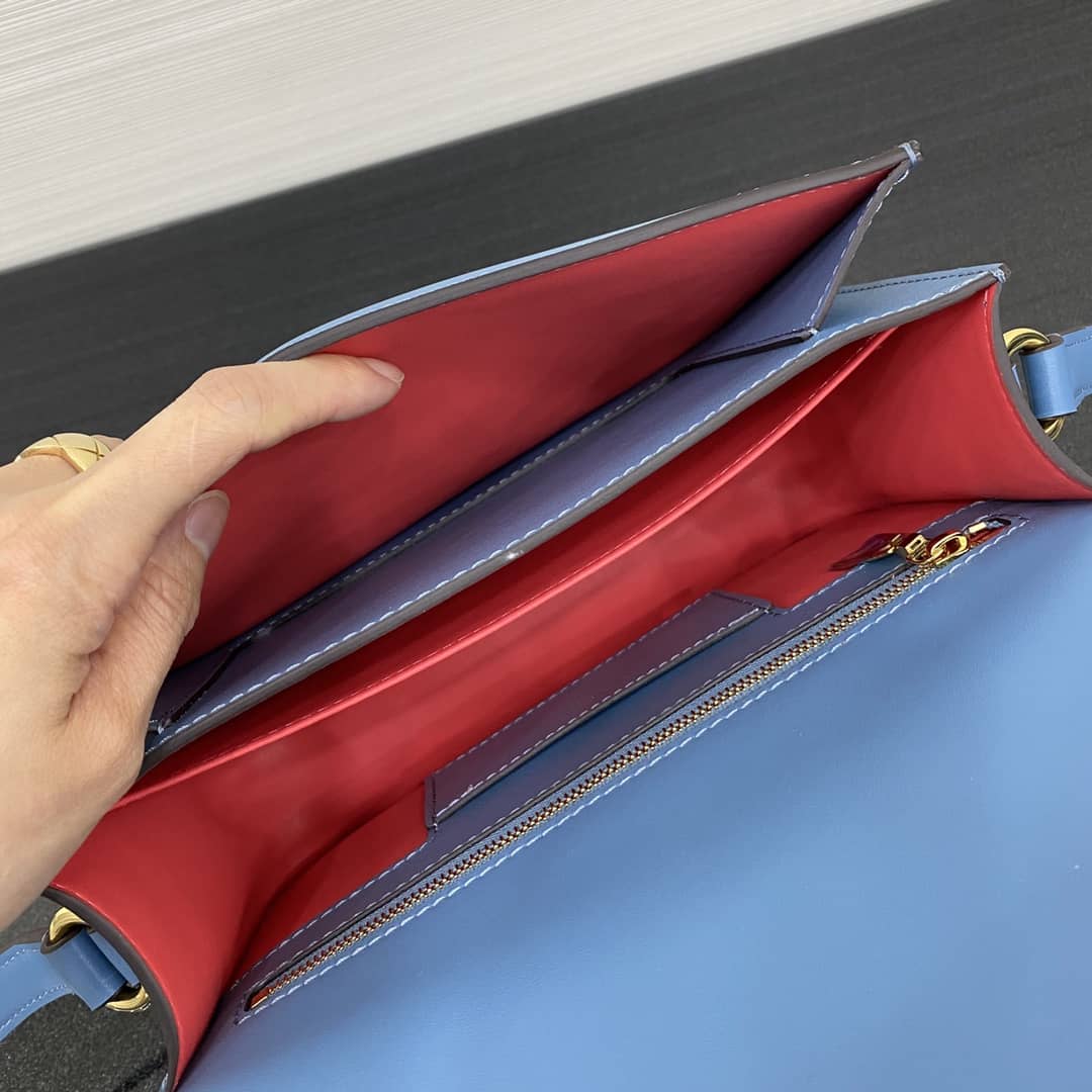 Louis Vuitton Pont 9 Leather Crossbody Bag M55948