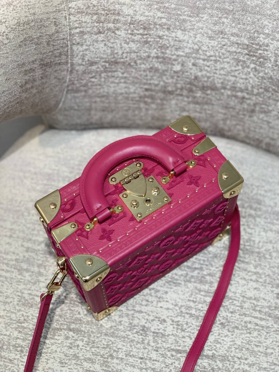 Louis Vuitton Petite Valise Trunks M20468 Replica Shoulder Bag