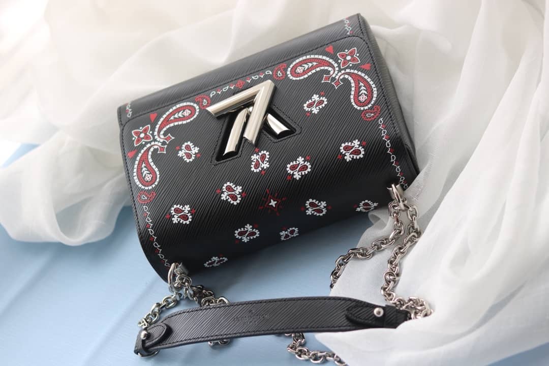 Louis Vuitton Twist Epi Handbag Replica Black M50320