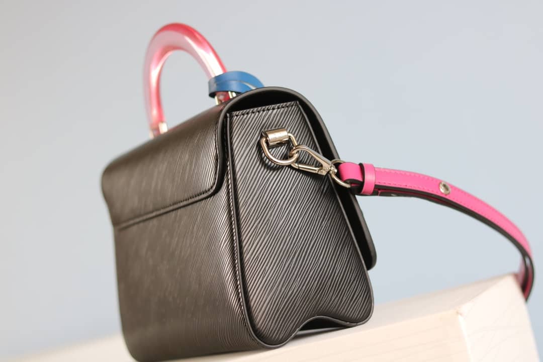 Louis Vuitton Epi Twist PM Chain Black M50332 Replica Crossbody Bag