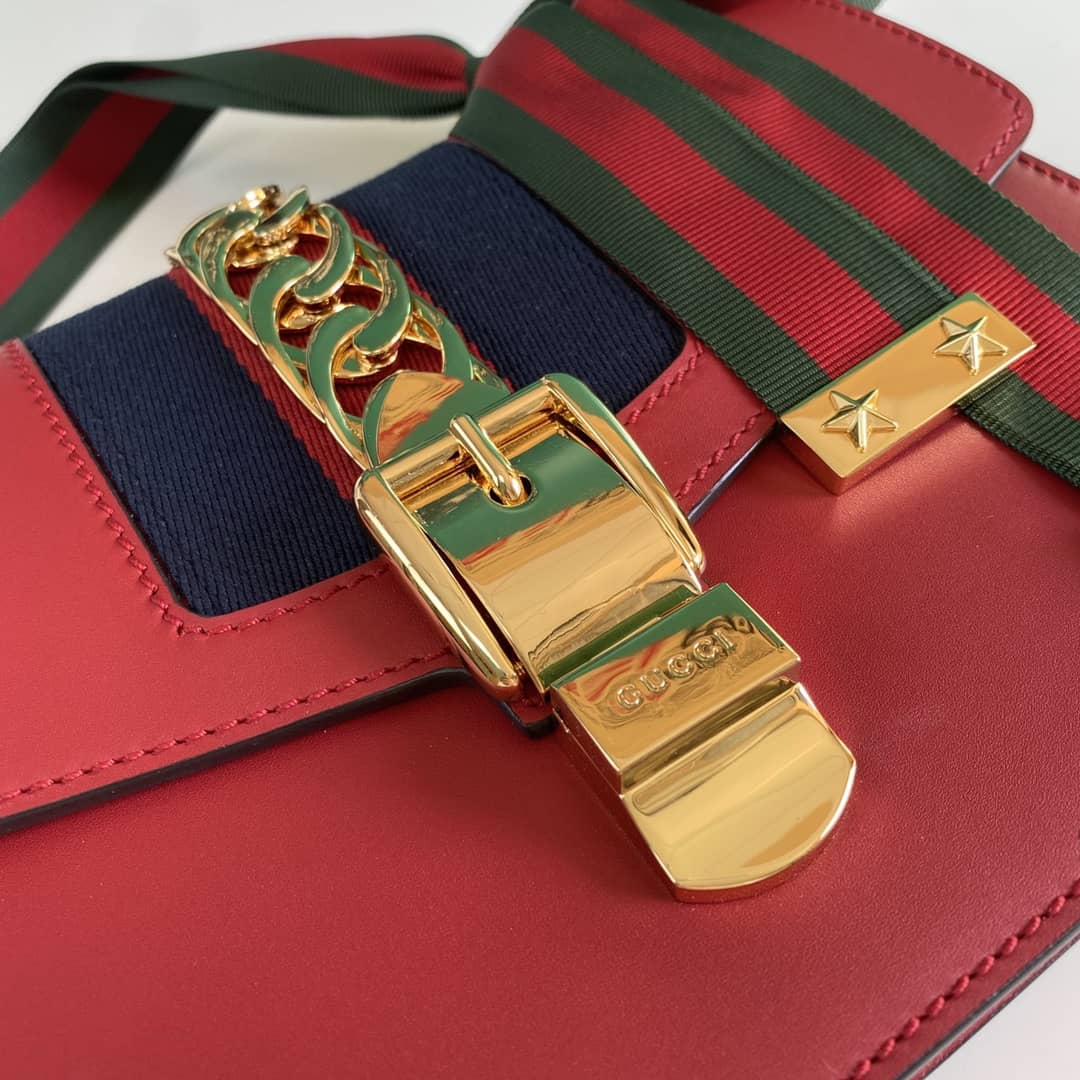 Gucci Sylvie Small Shoulder Bag Replica 421882