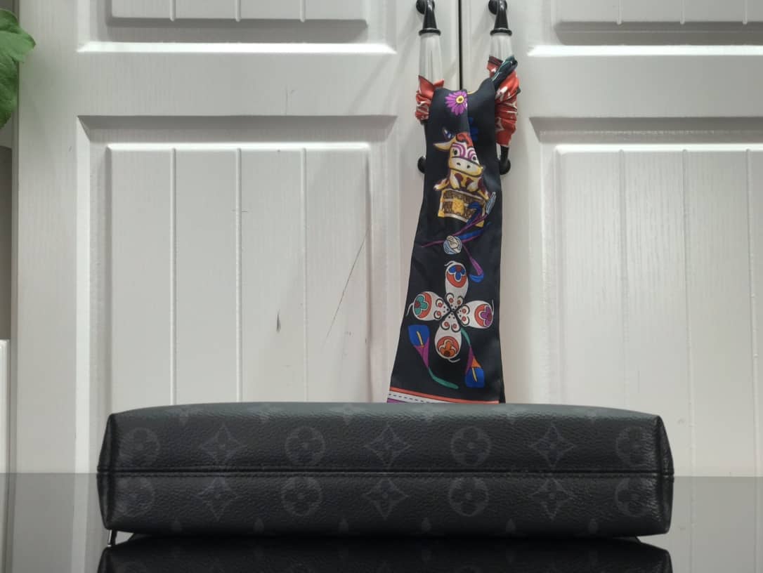 Louis Vuitton Monogram Eclipse Canvas Replica Pouch Black M60417