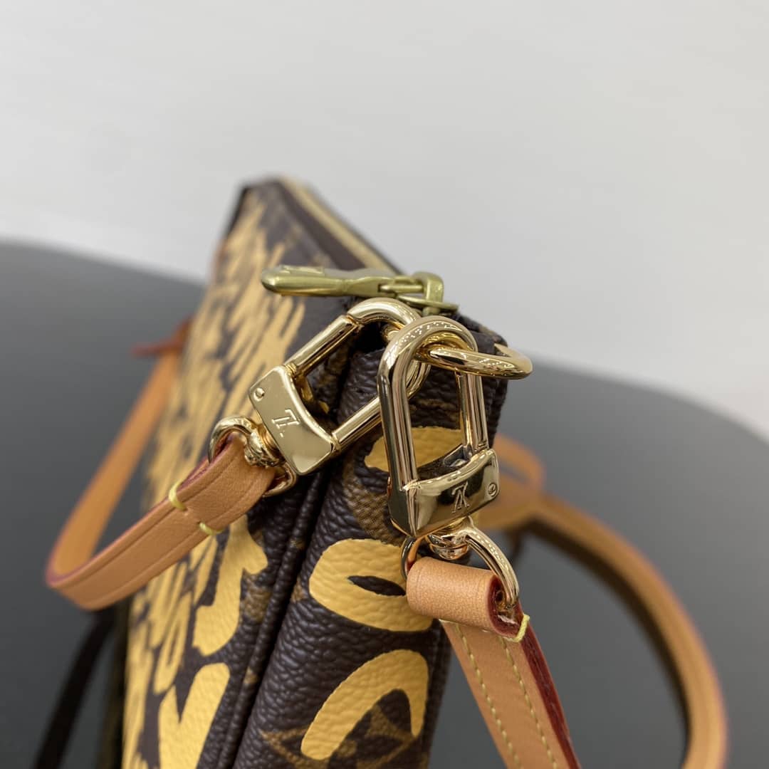 Louis Vuitton Pochette Dupe 2001 Pochette Accessories Graffiti Monogram Bag M51980