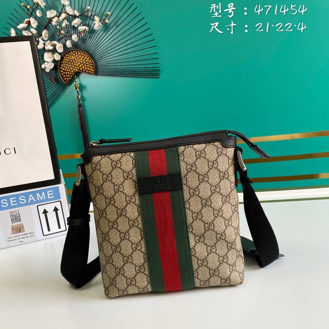 Gucci Web GG Supreme Flat Messenger Bag Replica 471454
